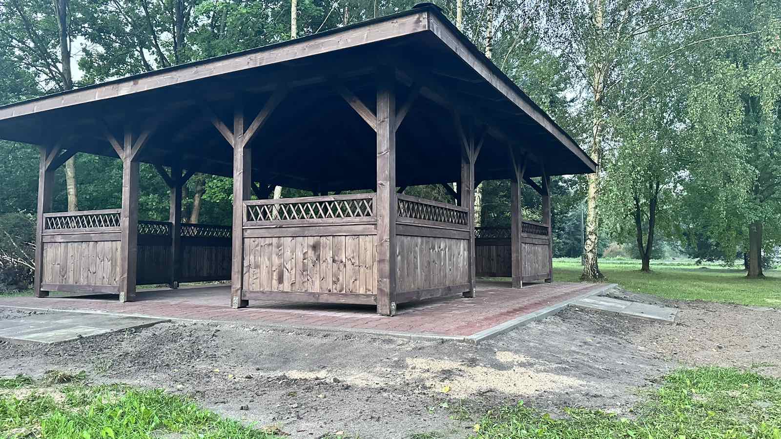 IMG-87592f8d74a1b6350dff7b6f81f41901-V (1)