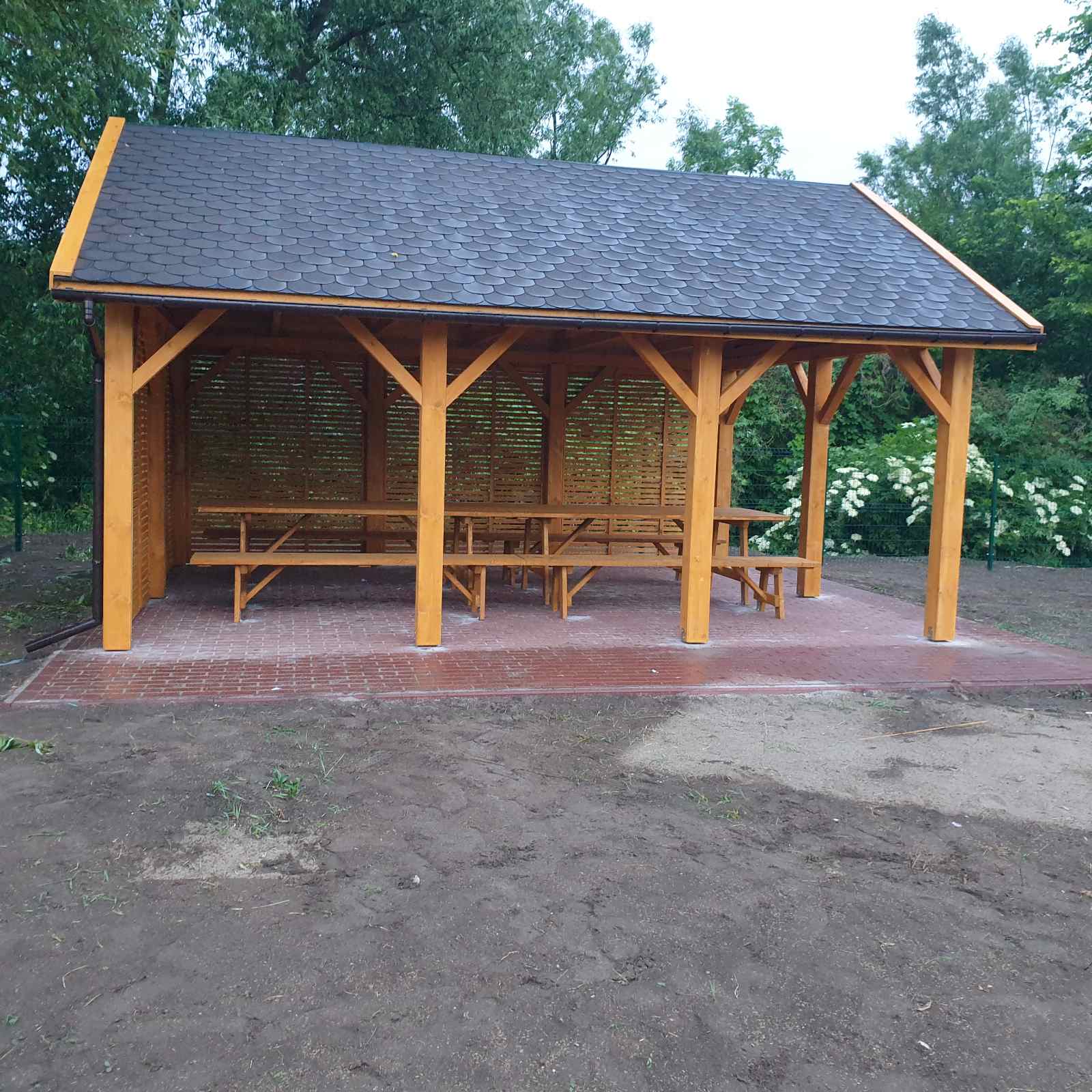 IMG-881002e3df92256ed157cea4b7d29d69-V