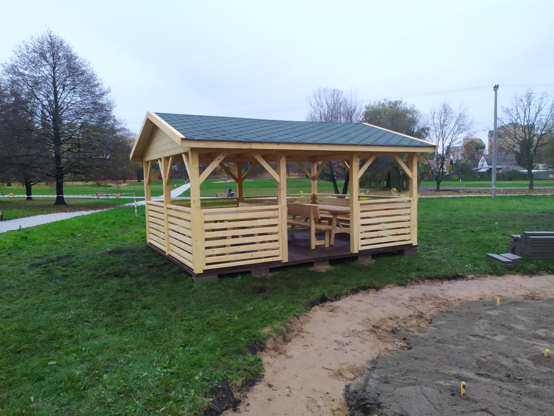 IMG-92ef09a1825f3624bbcaa902a8732fcc-V (1)