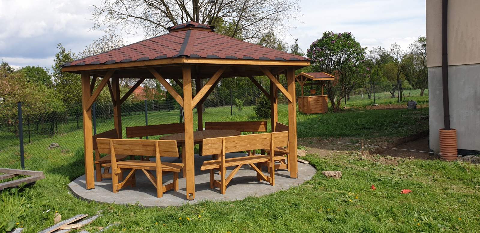 IMG-a658934a3c314457410d0a0e2fe0d2ca-V