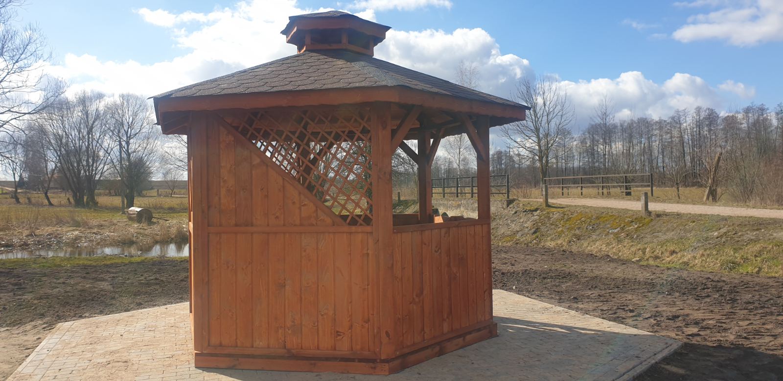 IMG-bb42617e52553257e97db2885e0c13af-V