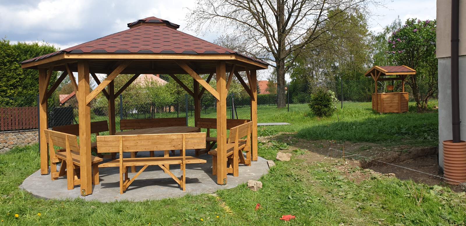 IMG-f1c1faee4601db93da5bc204c2ddbe9d-V