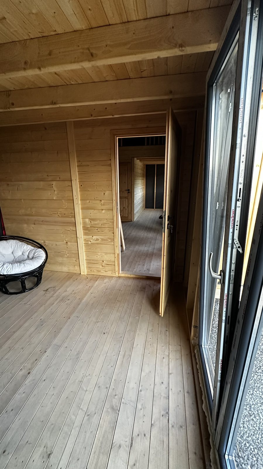 IMG-1c1451d976bf30917887effd5c10c2b3-V