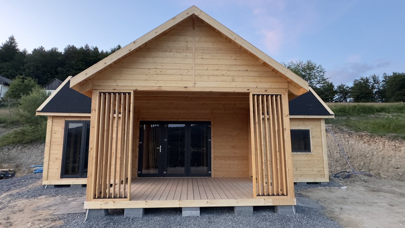 IMG-77ec74b5c374cccf35bf49404f89f7a6-V (1)